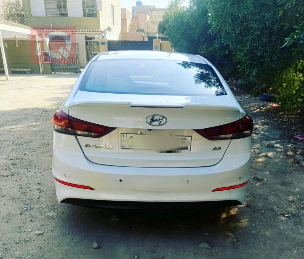 هیۆندای ئەلەنترا